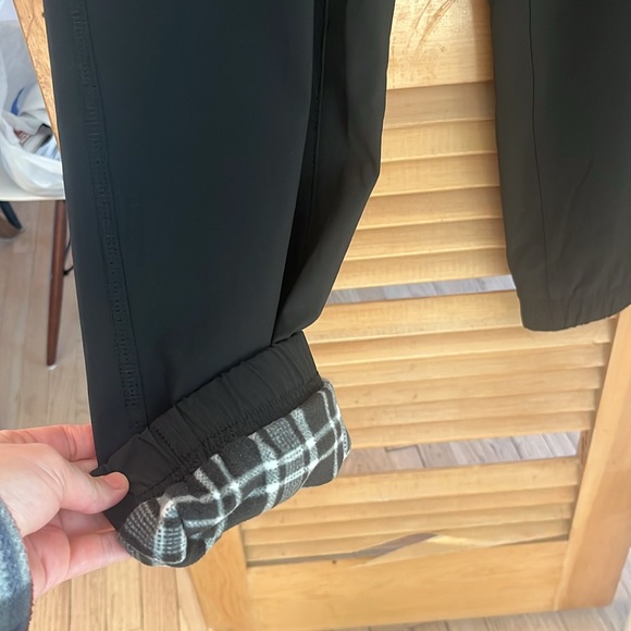 EDDIE BAUER Women’s Rainer Fleece-lined Jogger Pants Black Size 6 - Picture 4 of 10